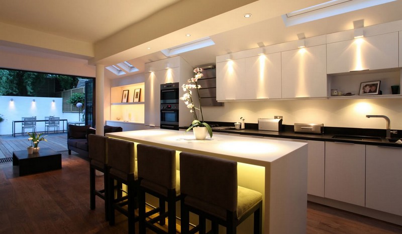 Kitchen Design Tips – Shedding Some Light On Your New Kitchen Design